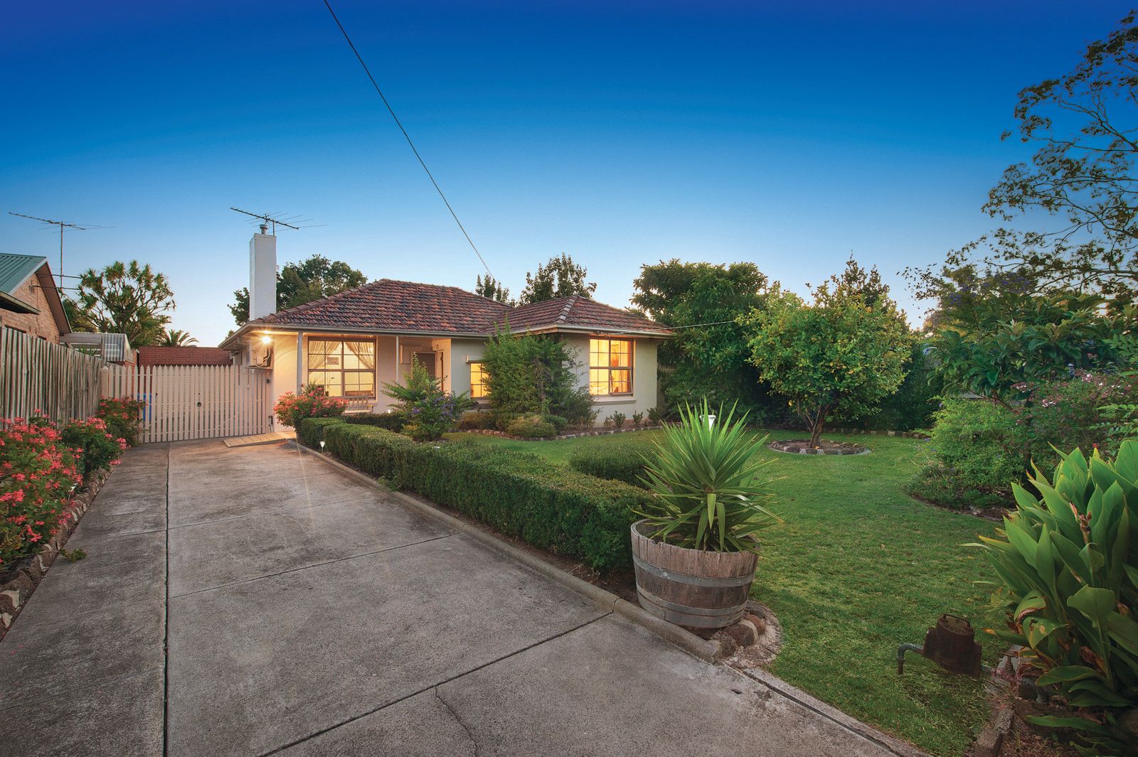 26 Teddington Road, Hampton VIC 3188, Image 0