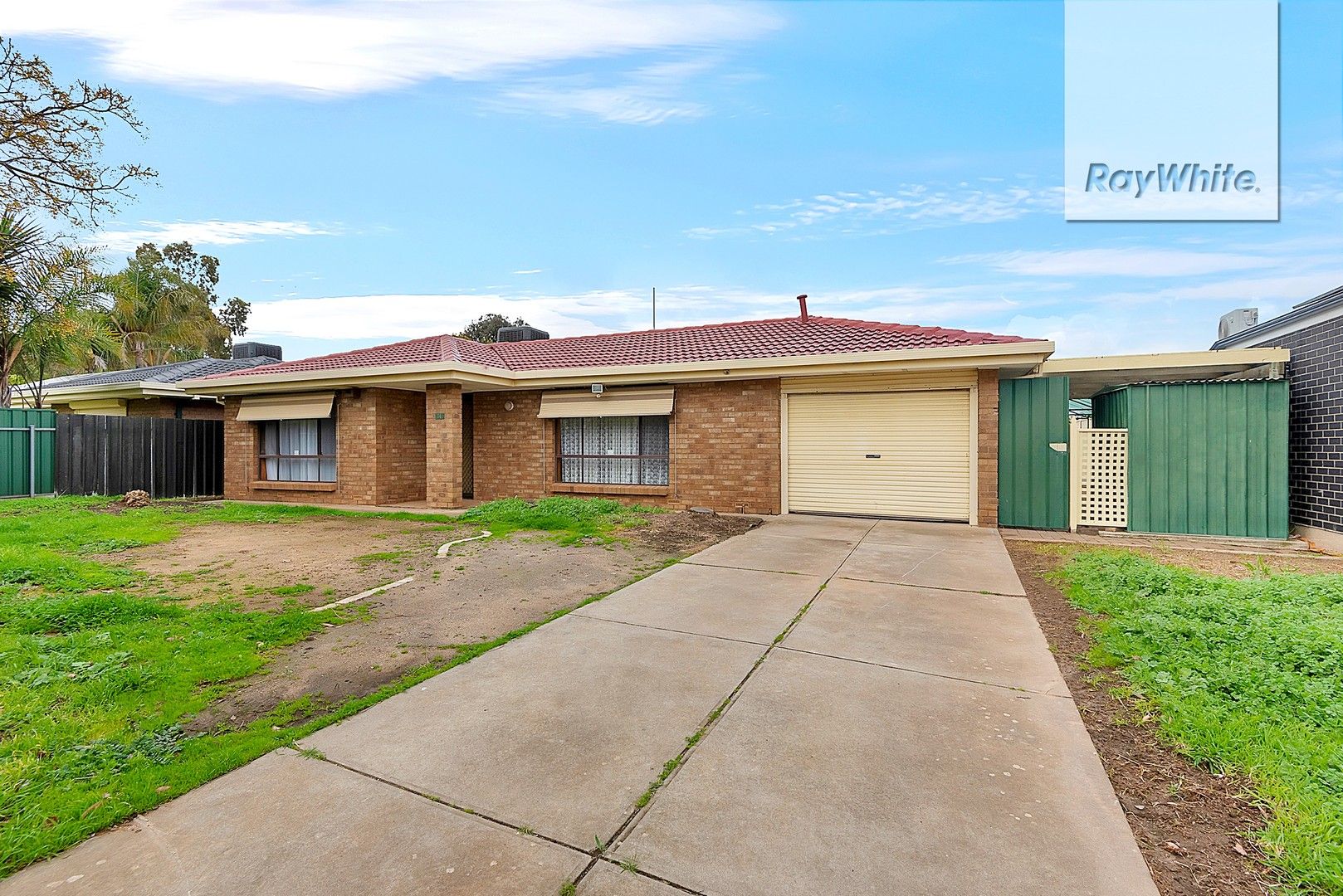 4 bedrooms House in 14 De Mille Street SALISBURY DOWNS SA, 5108