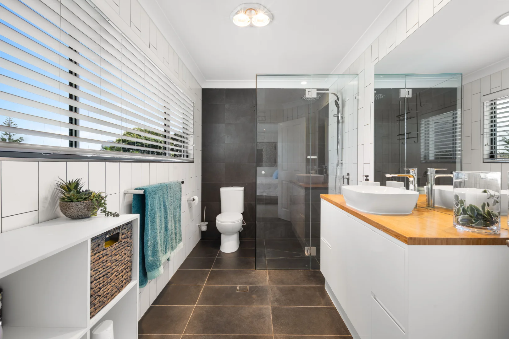 Additional image 14 of 9 Rebecca Court, Broadbeach Waters QLD 4218