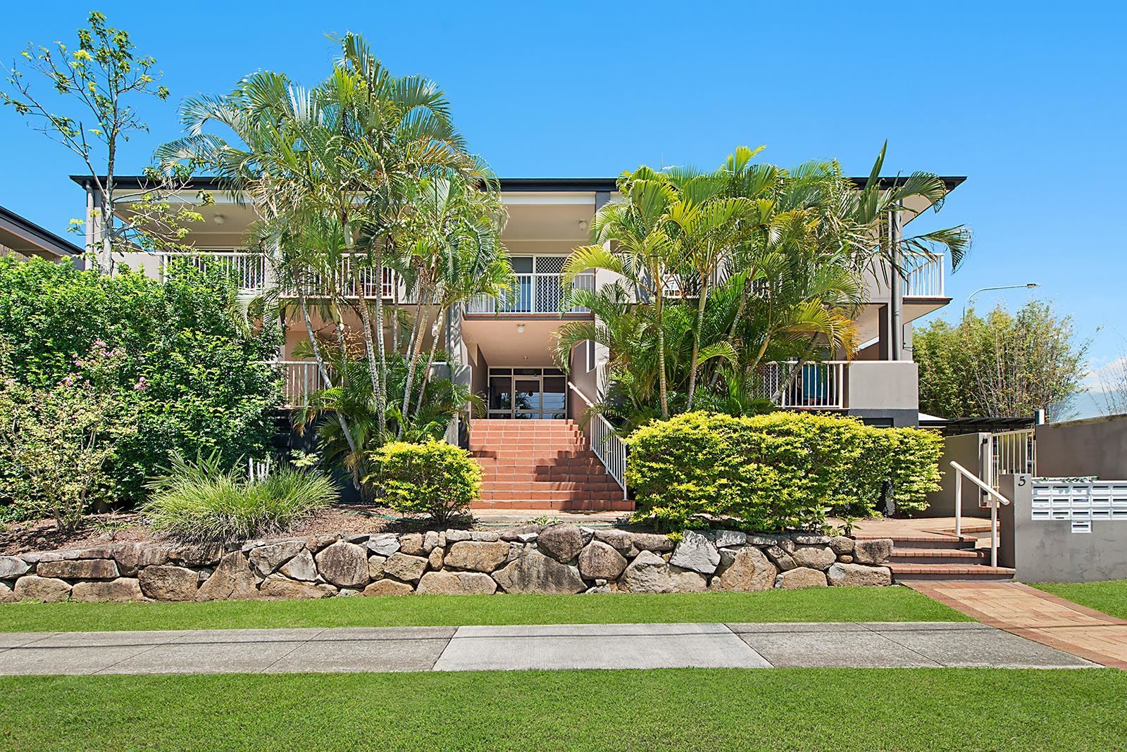 7/5 Wongara St, Clayfield QLD 4011, Image 0