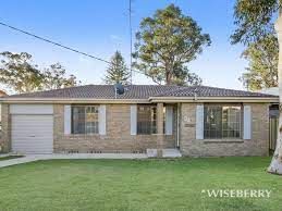 3 bedrooms House in 34 Campbell Parade MANNERING PARK NSW, 2259