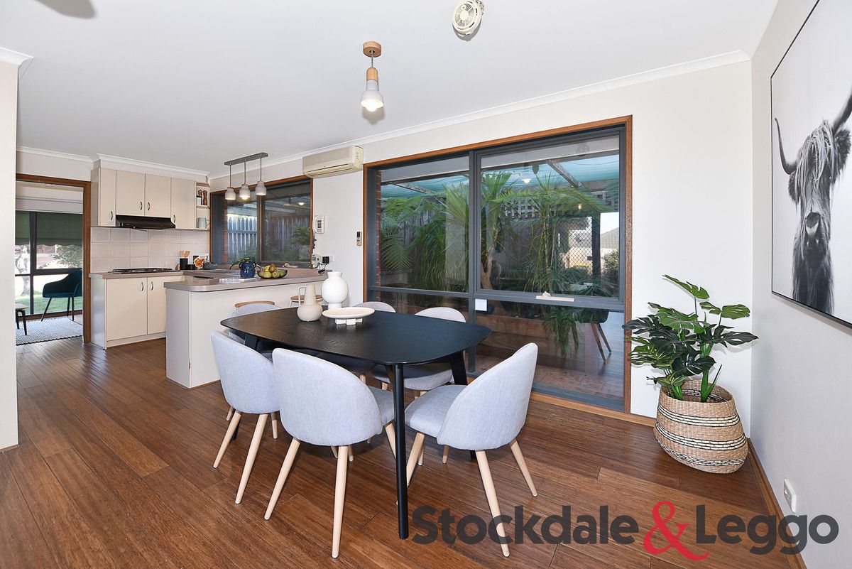 18 Kookaburra Walk, South Morang VIC 3752, Image 2