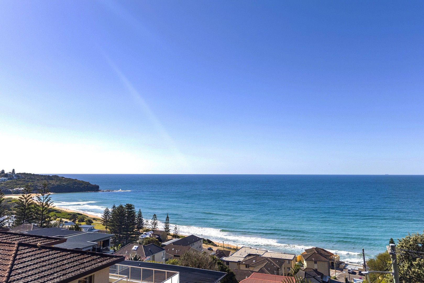 4 Seaview Avenue, Curl Curl NSW 2096, Image 0