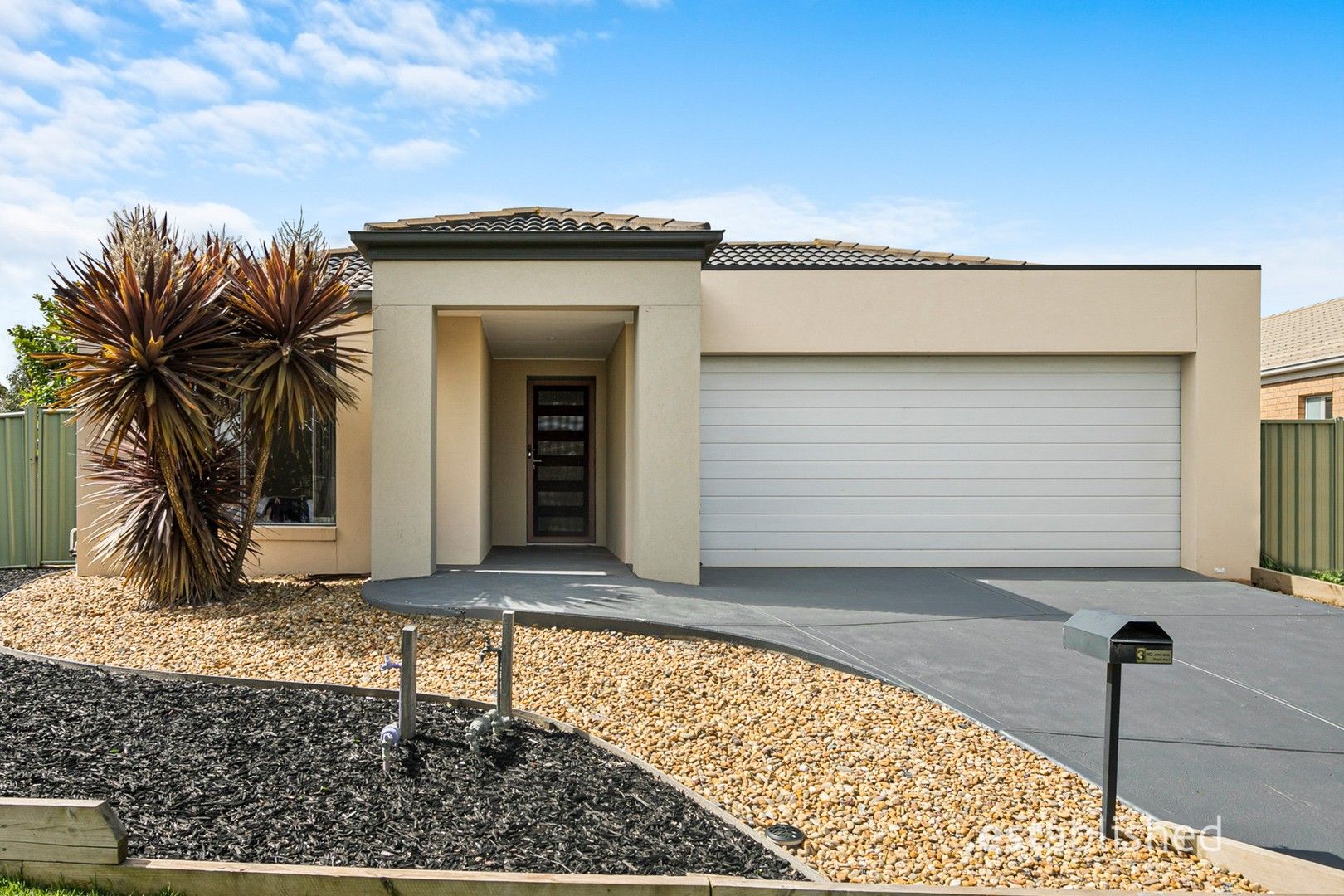 4 bedrooms House in 3 Langley Avenue WYNDHAM VALE VIC, 3024