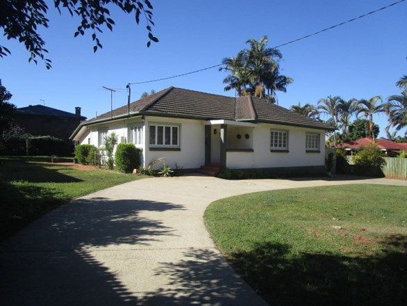 4 bedrooms House in 315 Warrigal Road EIGHT MILE PLAINS QLD, 4113