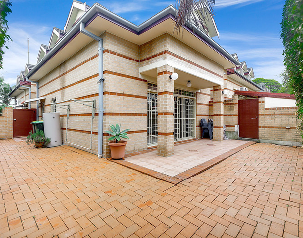 8/15 Queens Road, Five Dock NSW 2046