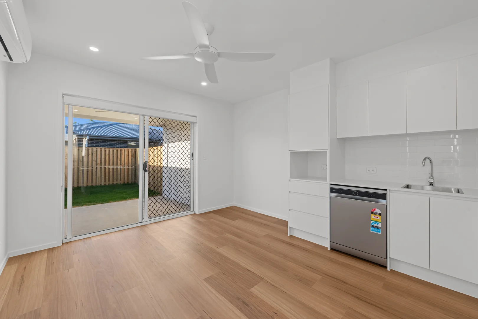 Additional image 2 of 2/4 Kind Street, Morayfield QLD 4506