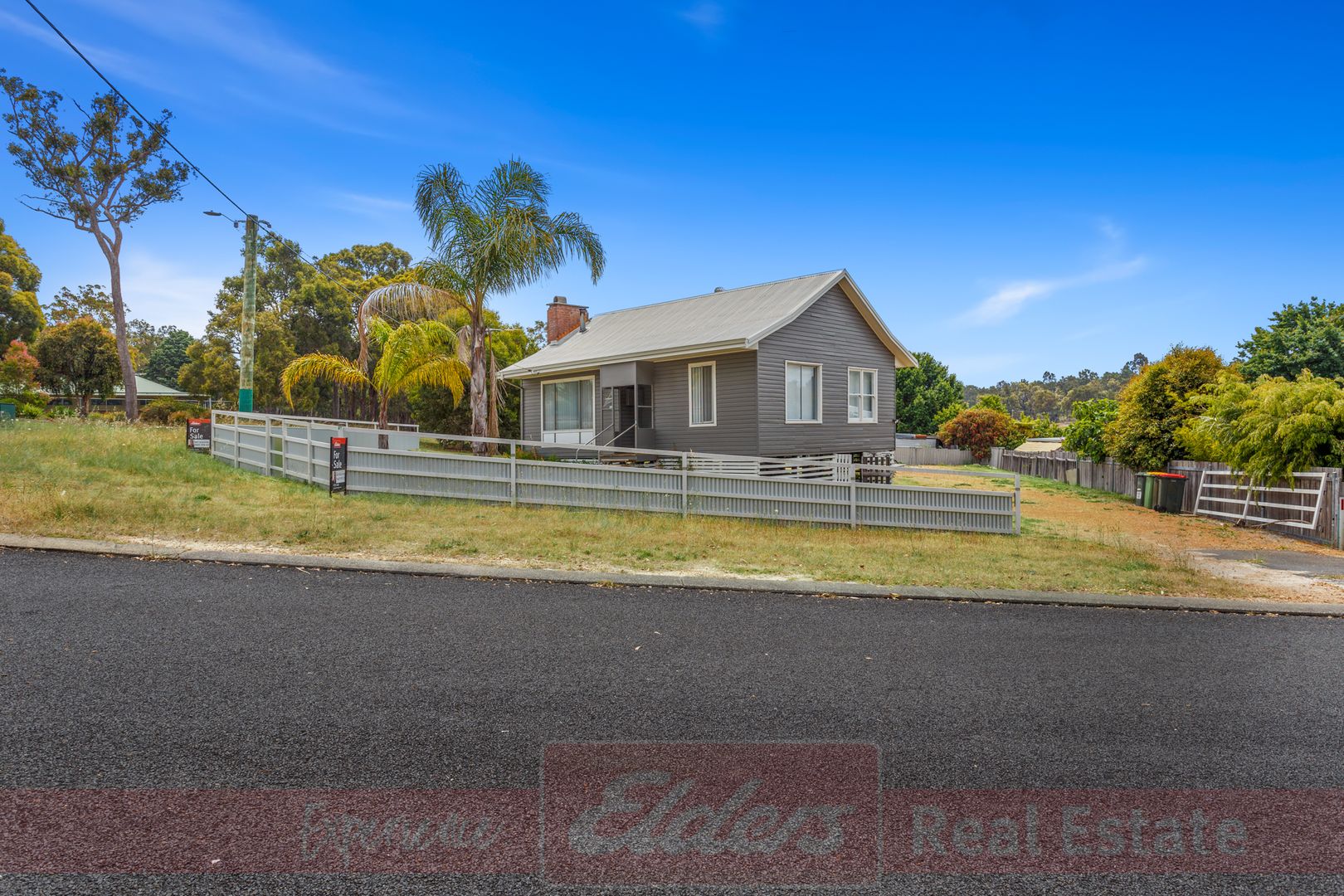 20 Caulfield Street, Collie WA 6225, Image 2