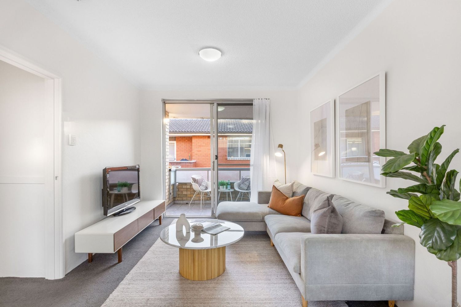 2 bedrooms Apartment / Unit / Flat in 11/160 Oberon St COOGEE NSW, 2034