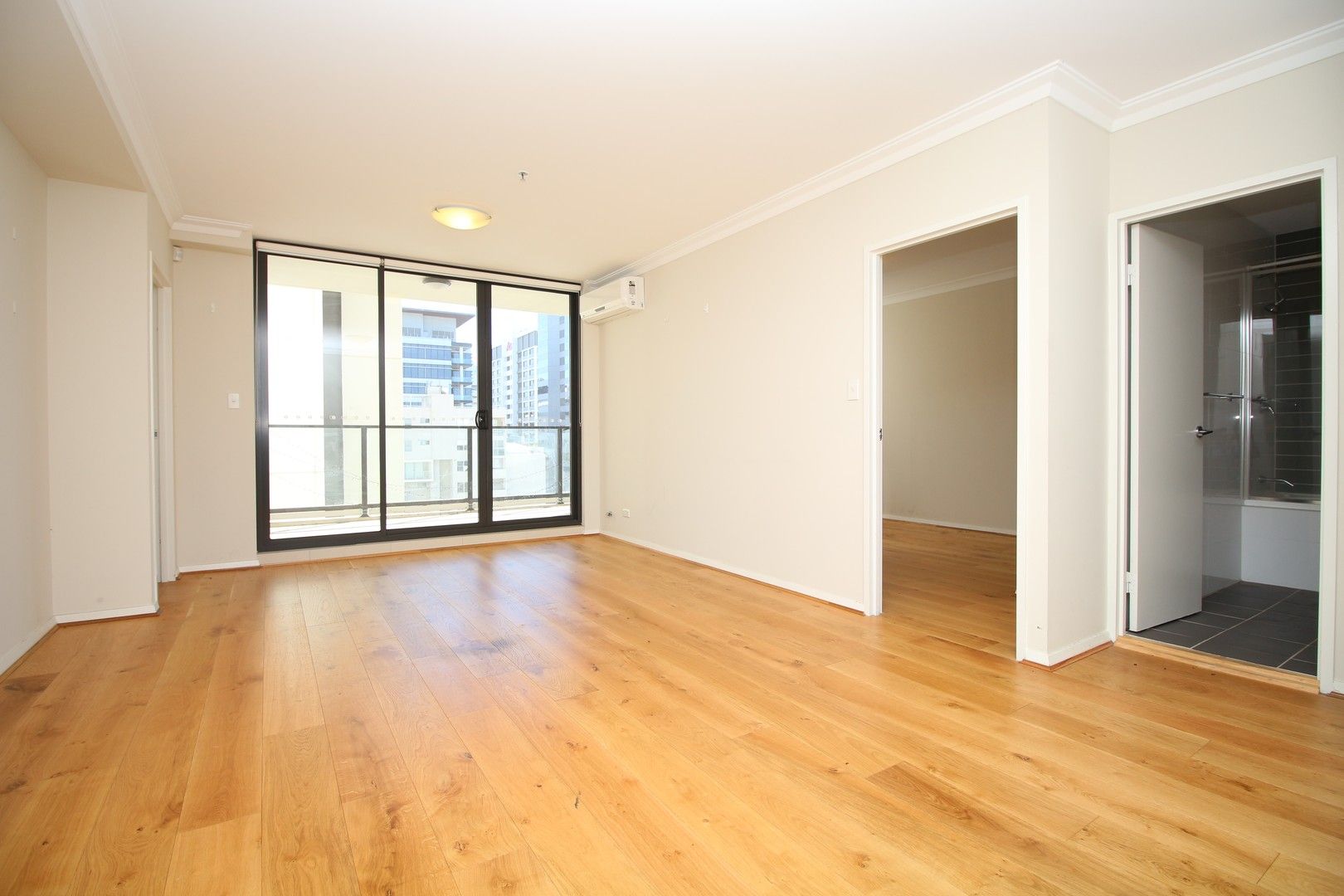 2 bedrooms Apartment / Unit / Flat in 61/109 George Street PARRAMATTA NSW, 2150