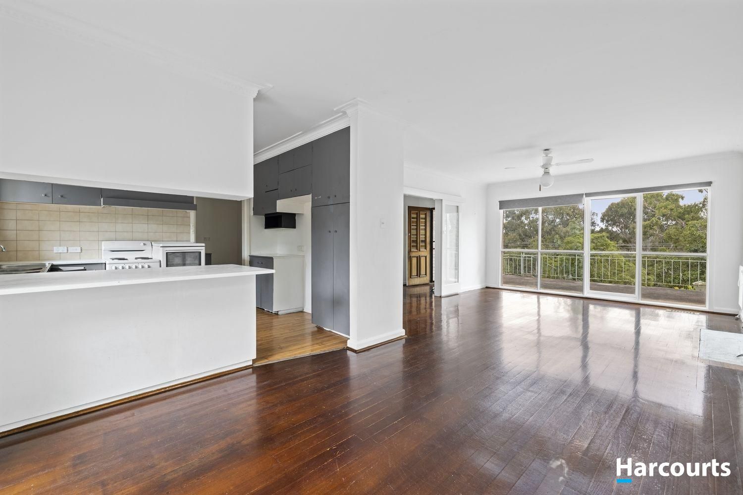 3 bedrooms House in 230 Greenslopes Drive TEMPLESTOWE LOWER VIC, 3107