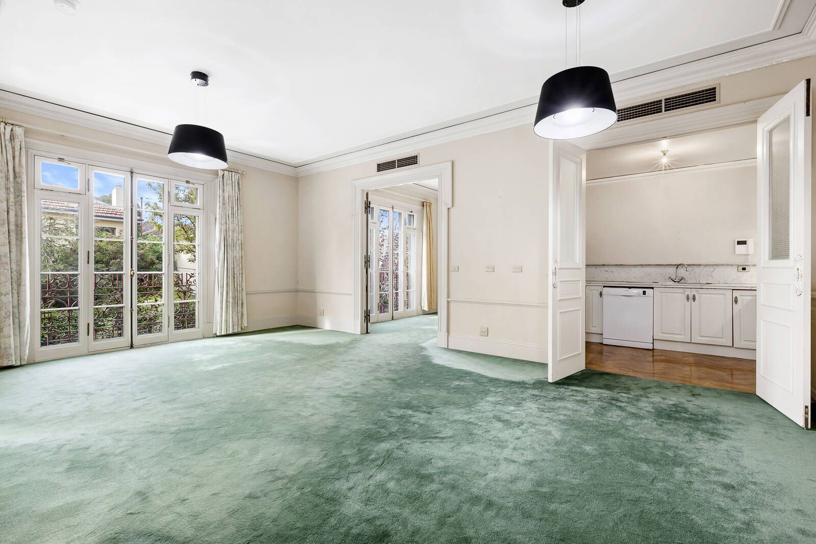 11/151 Canterbury Road, Toorak VIC 3142, Image 2