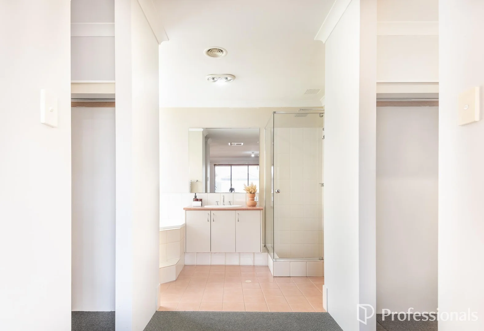 Additional image 6 of 25 Excalibur Chase, Wattle Grove WA 6107