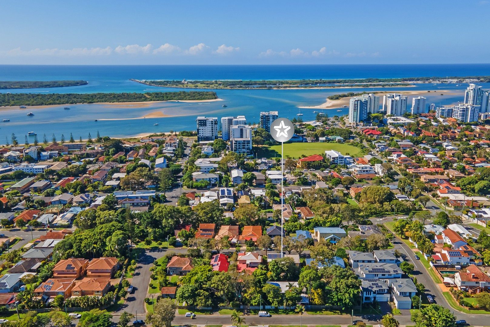 8 Hilltop Street, Labrador QLD 4215, Image 0