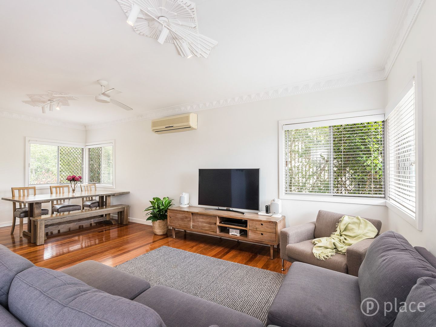 71 Halland Terrace, Camp Hill QLD 4152, Image 2