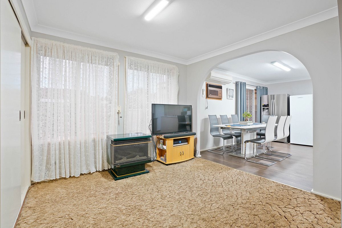 8 Namoi Place, Ruse NSW 2560, Image 2