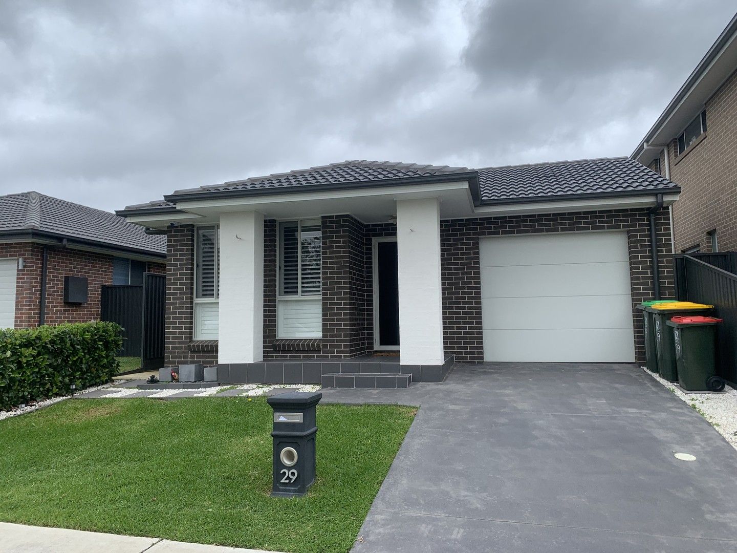 3 bedrooms House in 29 Mimosa Street GREGORY HILLS NSW, 2557