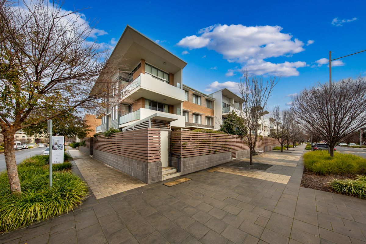 2 bedrooms Apartment / Unit / Flat in 21/116 Easty Street PHILLIP ACT, 2606
