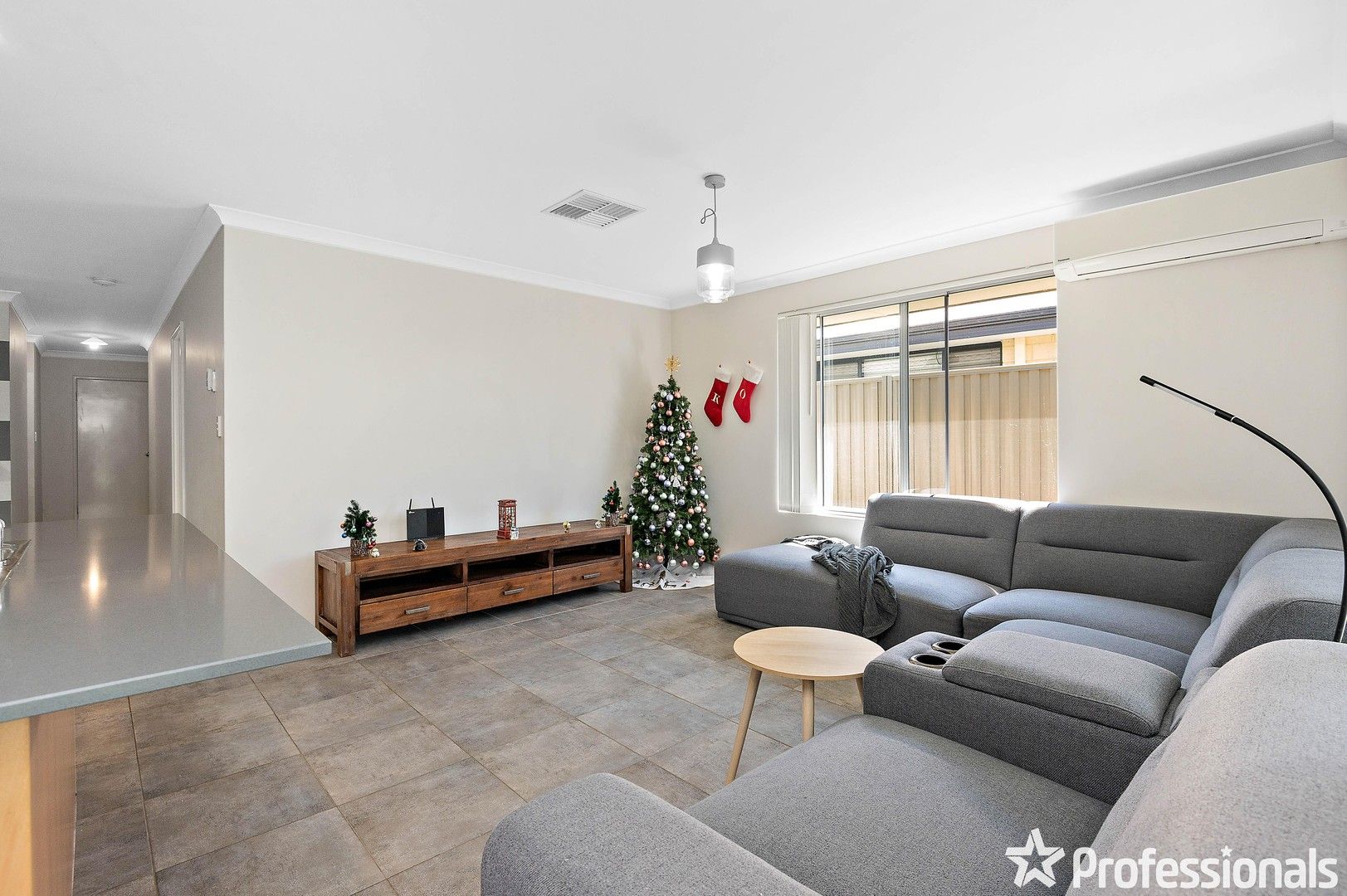 9 Cadaga Way, Piara Waters WA 6112, Image 0