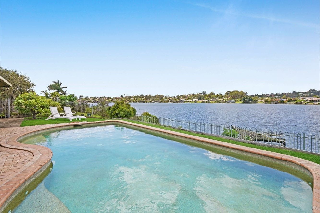 3 bedrooms House in 191 Nineteenth Avenue ELANORA QLD, 4221