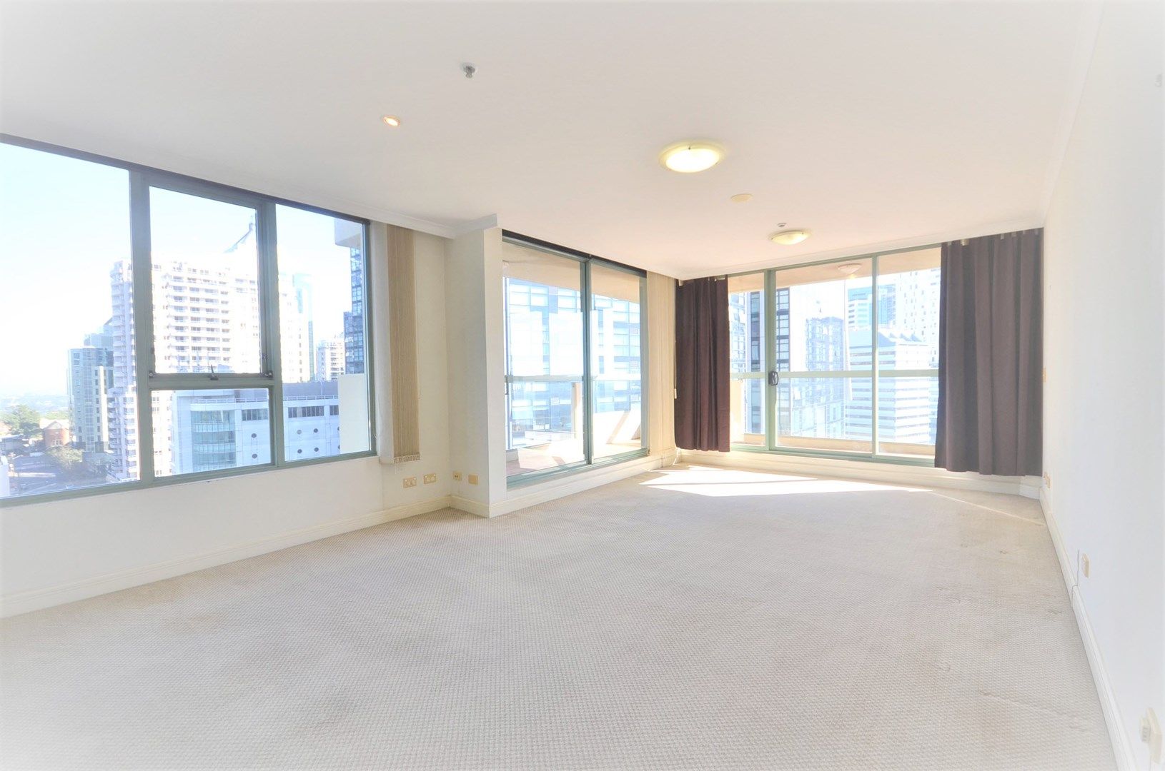2 bedrooms Apartment / Unit / Flat in 1306/31-37 Victor Street CHATSWOOD NSW, 2067