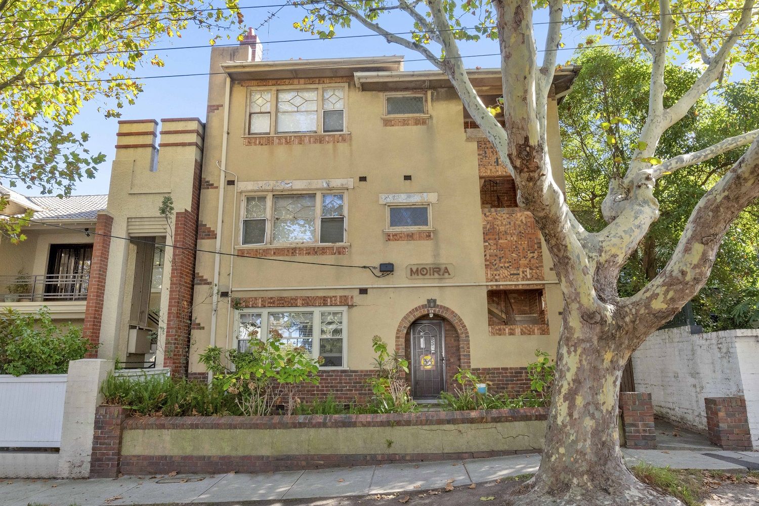 2 bedrooms Apartment / Unit / Flat in 5/32 Vautier Street ELWOOD VIC, 3184