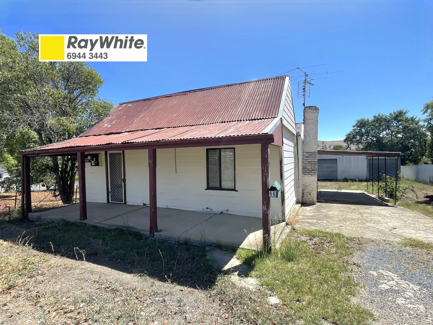 66 West Street, Gundagai NSW 2722