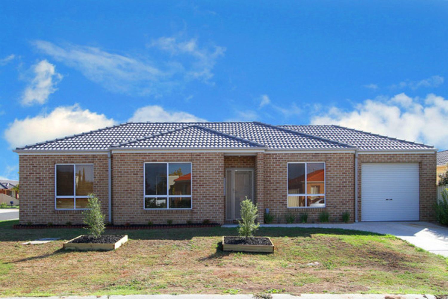 2 bedrooms House in 20 Marner Avenue HILLSIDE VIC, 3037