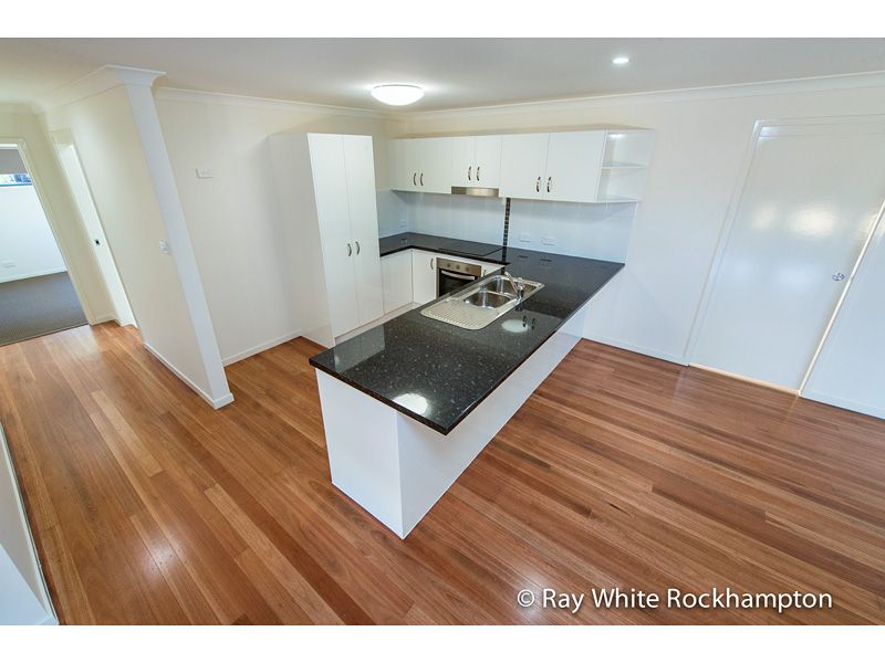 4/77 Livingstone Street, Berserker QLD 4701, Image 2