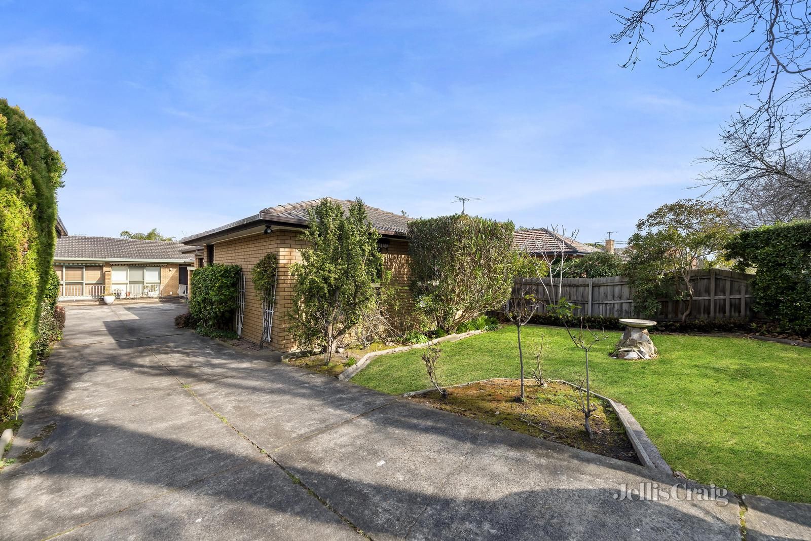2 bedrooms Apartment / Unit / Flat in 4/34 Weybridge Street SURREY HILLS VIC, 3127