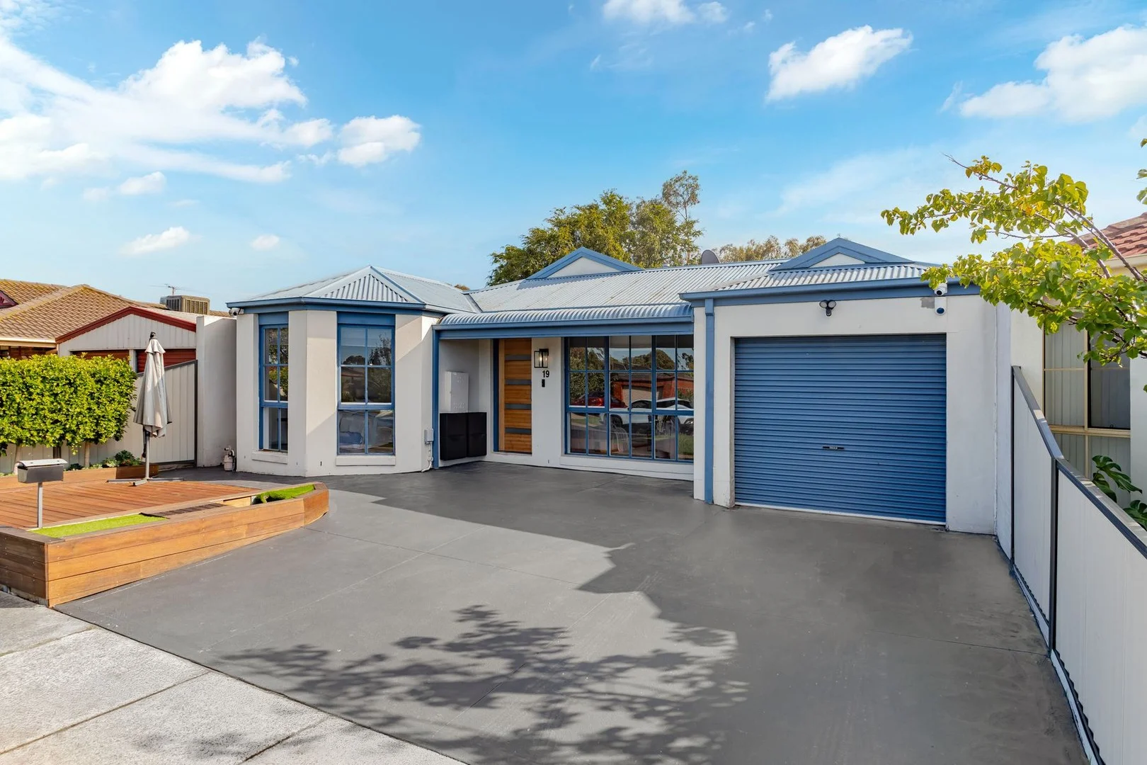 19 Lincolne Crescent, Roxburgh Park VIC 3064