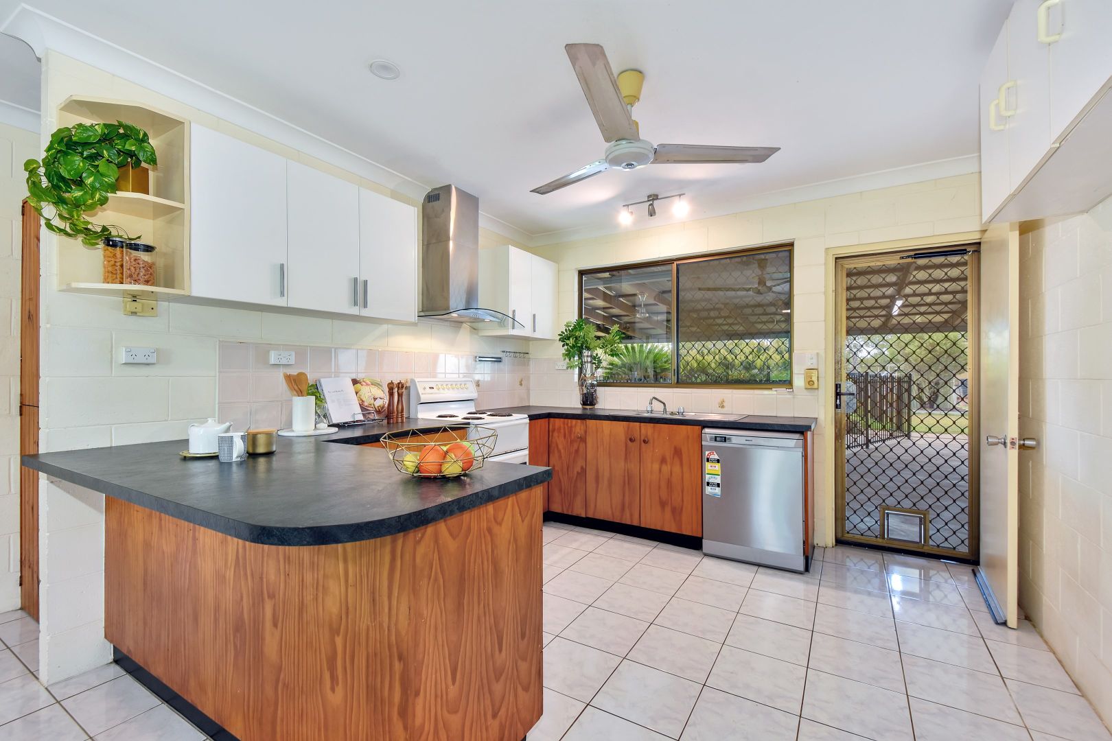 7 Flockhart Drive, Marlow Lagoon NT 0830, Image 2