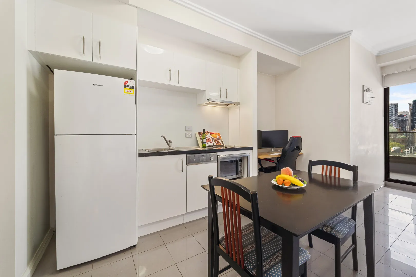 North facing resort-style Studio Apt with amazing cityscape in the World Tower of Sydney CBD – pohled 2