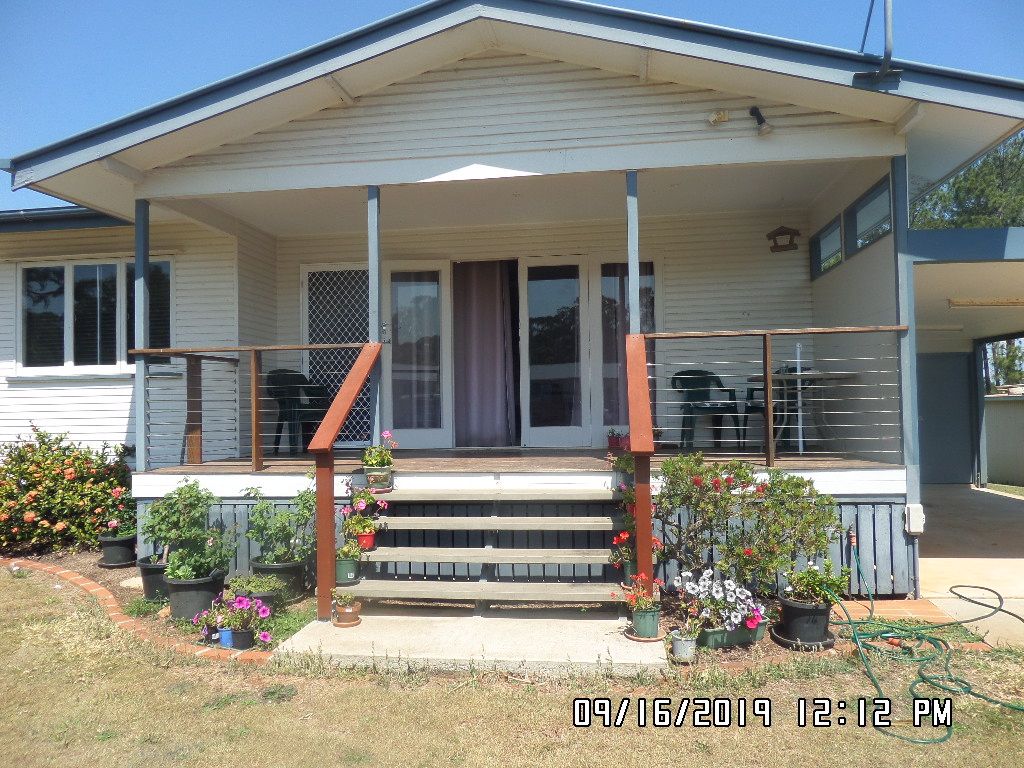 3 bedrooms House in 20 Banksia Street RUSSELL ISLAND QLD, 4184
