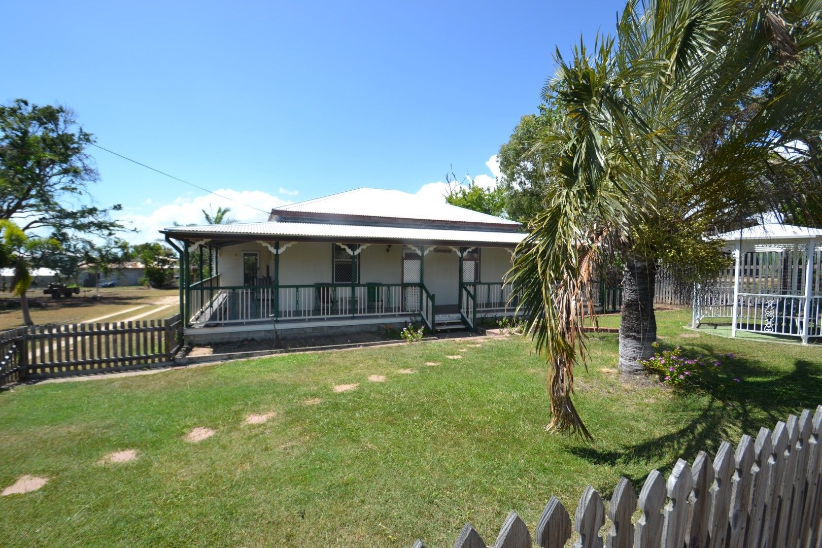 69 Poole St, Bowen QLD 4805, Image 2