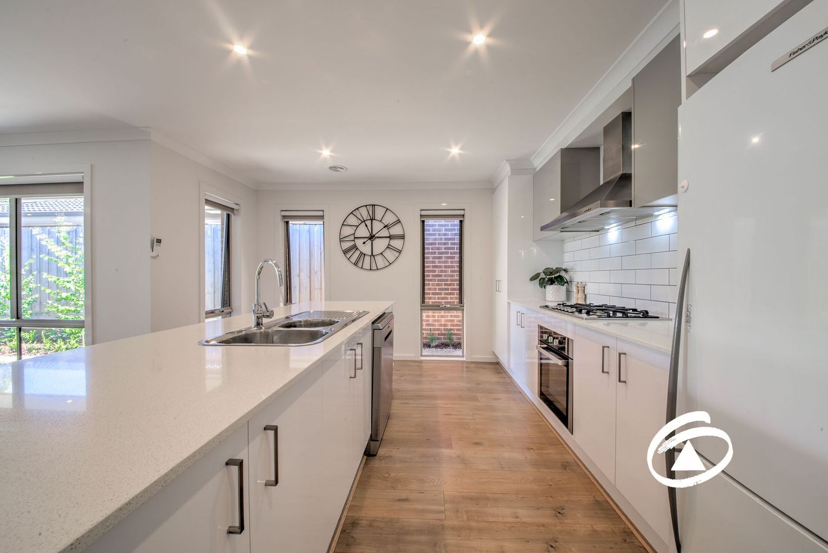 2/5 Kerry Place, Garfield VIC 3814, Image 2
