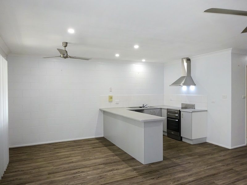 3/8 Second Street, Railway Estate QLD 4810, Image 2