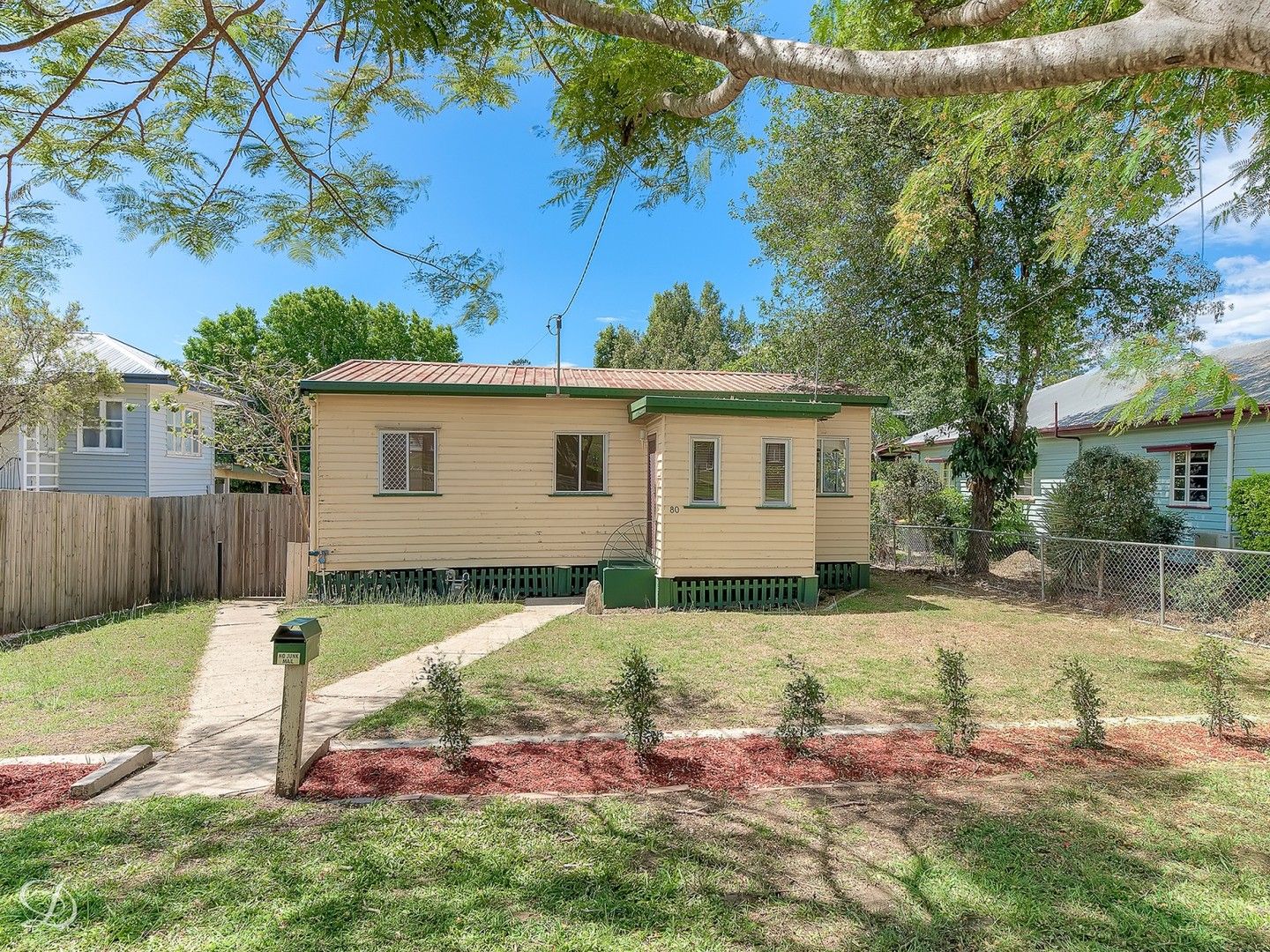 2 bedrooms House in 80 Heliopolis Parade MITCHELTON QLD, 4053