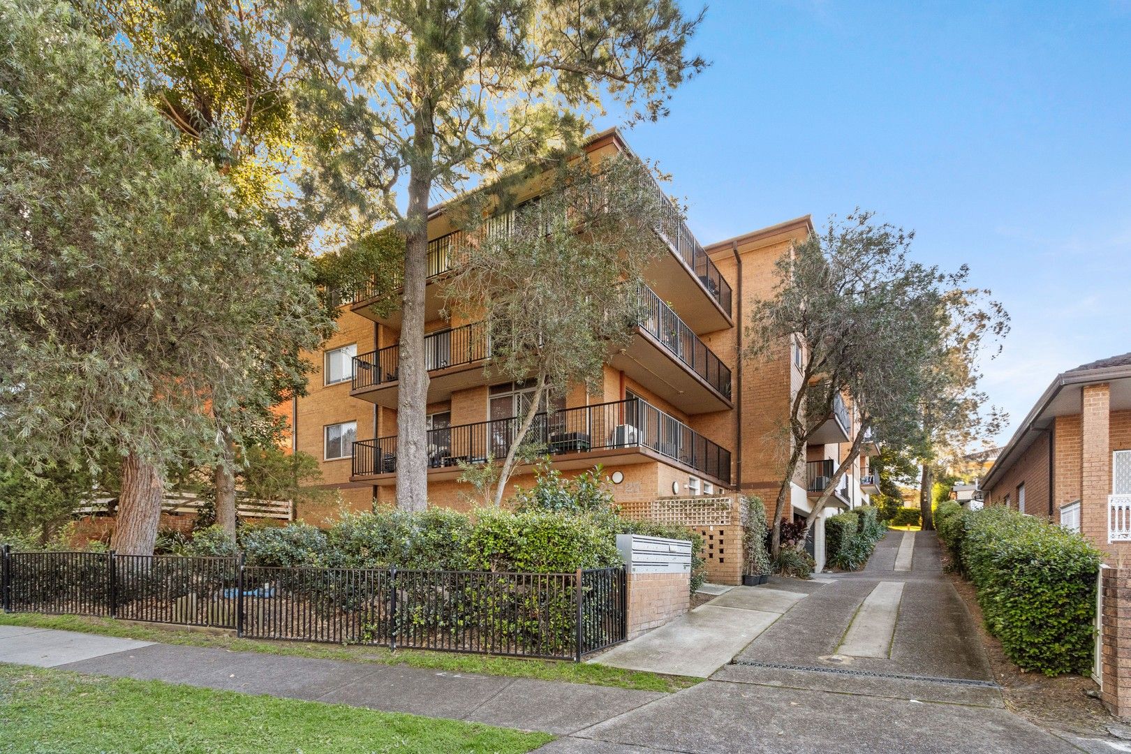 2 bedrooms Apartment / Unit / Flat in 12/25-27 Villiers Street ROCKDALE NSW, 2216