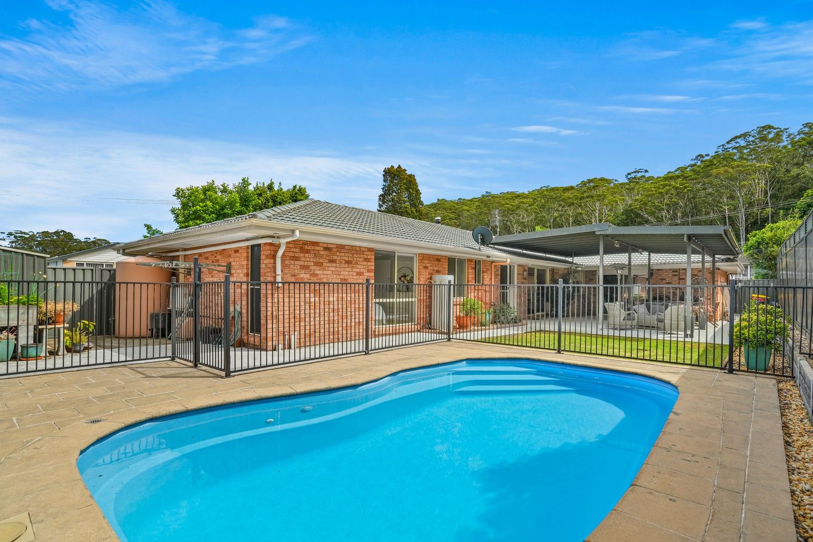 4 bedrooms House in 1 Jarrah Court OURIMBAH NSW, 2258