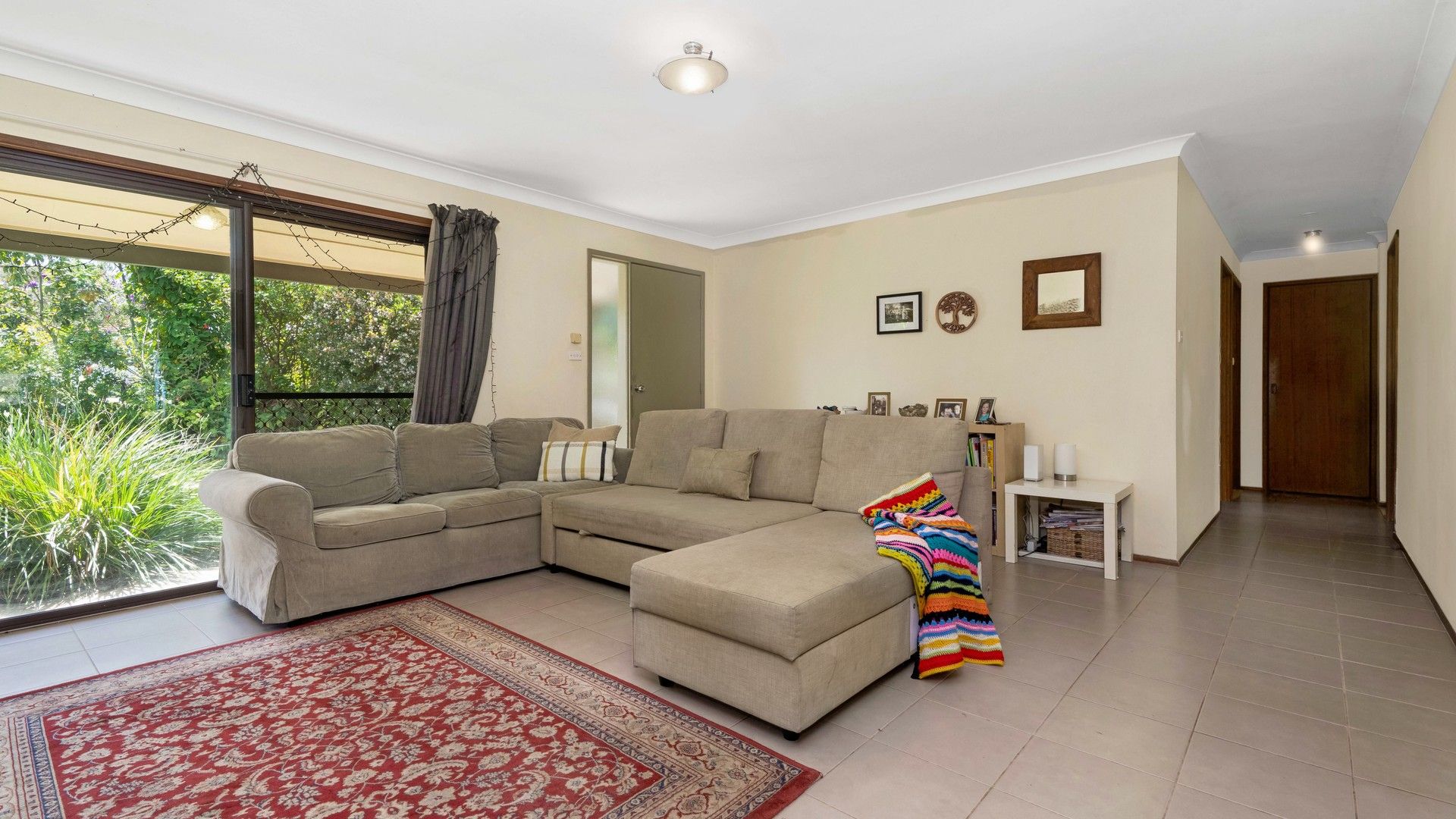 3 bedrooms House in 76 Orana Rd OCEAN SHORES NSW, 2483