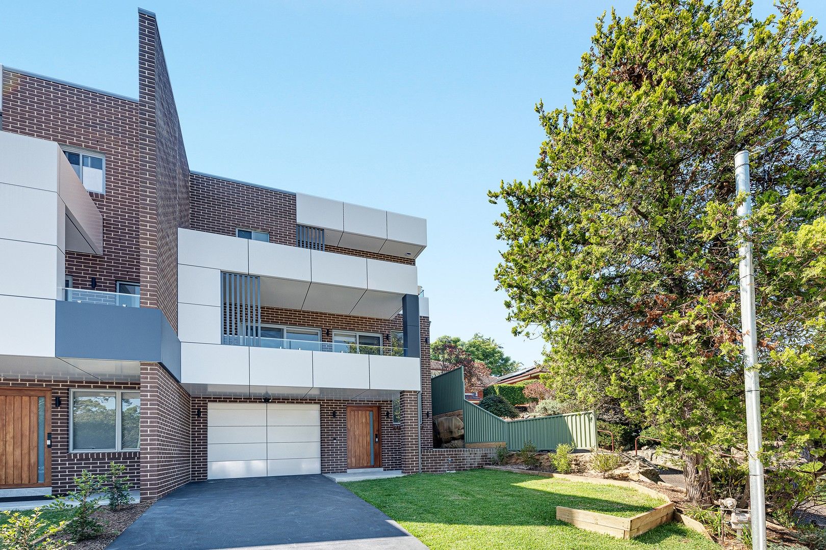 5 bedrooms House in 19a Finch Avenue EAST RYDE NSW, 2113