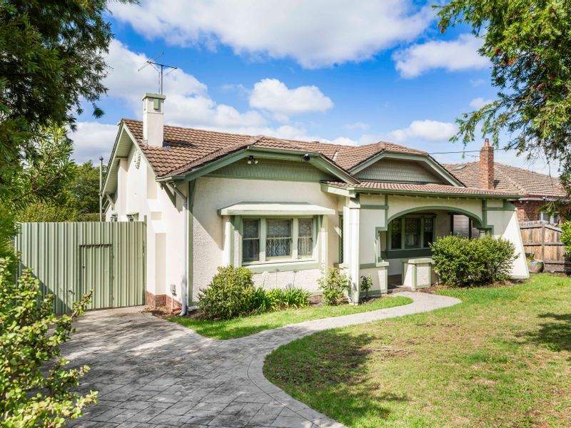 3 bedrooms House in 40 Maysia Street CANTERBURY VIC, 3126