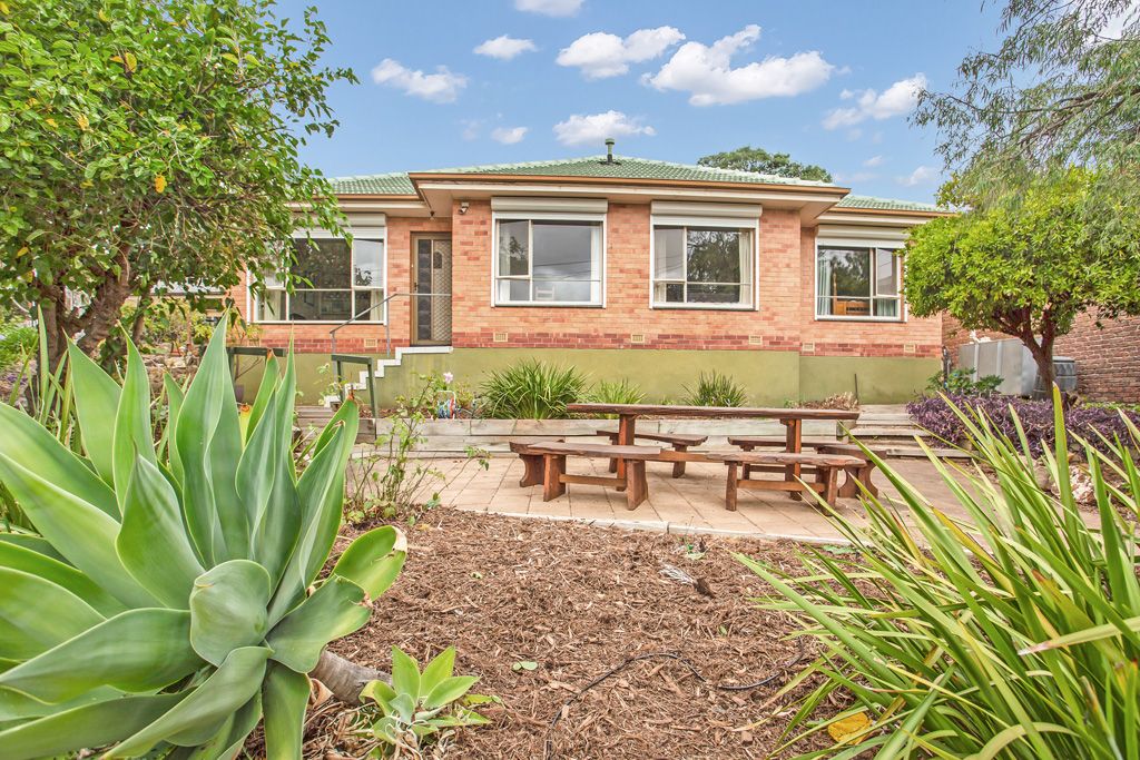 3 bedrooms House in 1 Dutton Drive PARA HILLS SA, 5096
