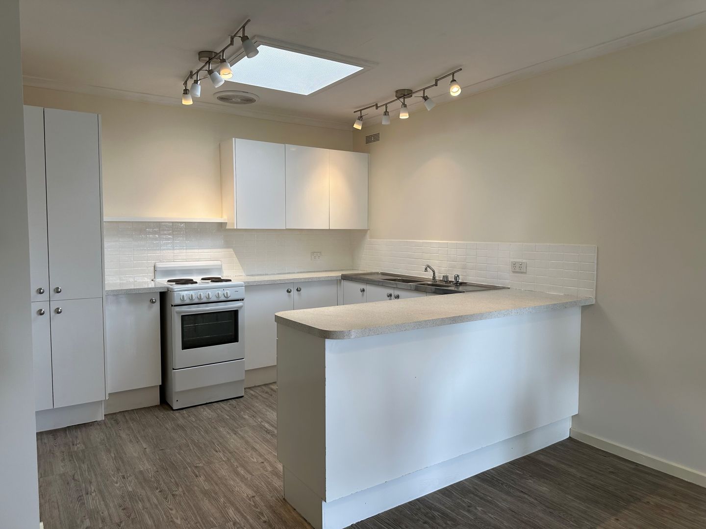 24 Baxter Avenue, Chelsea VIC 3196 House For Rent 550 Domain