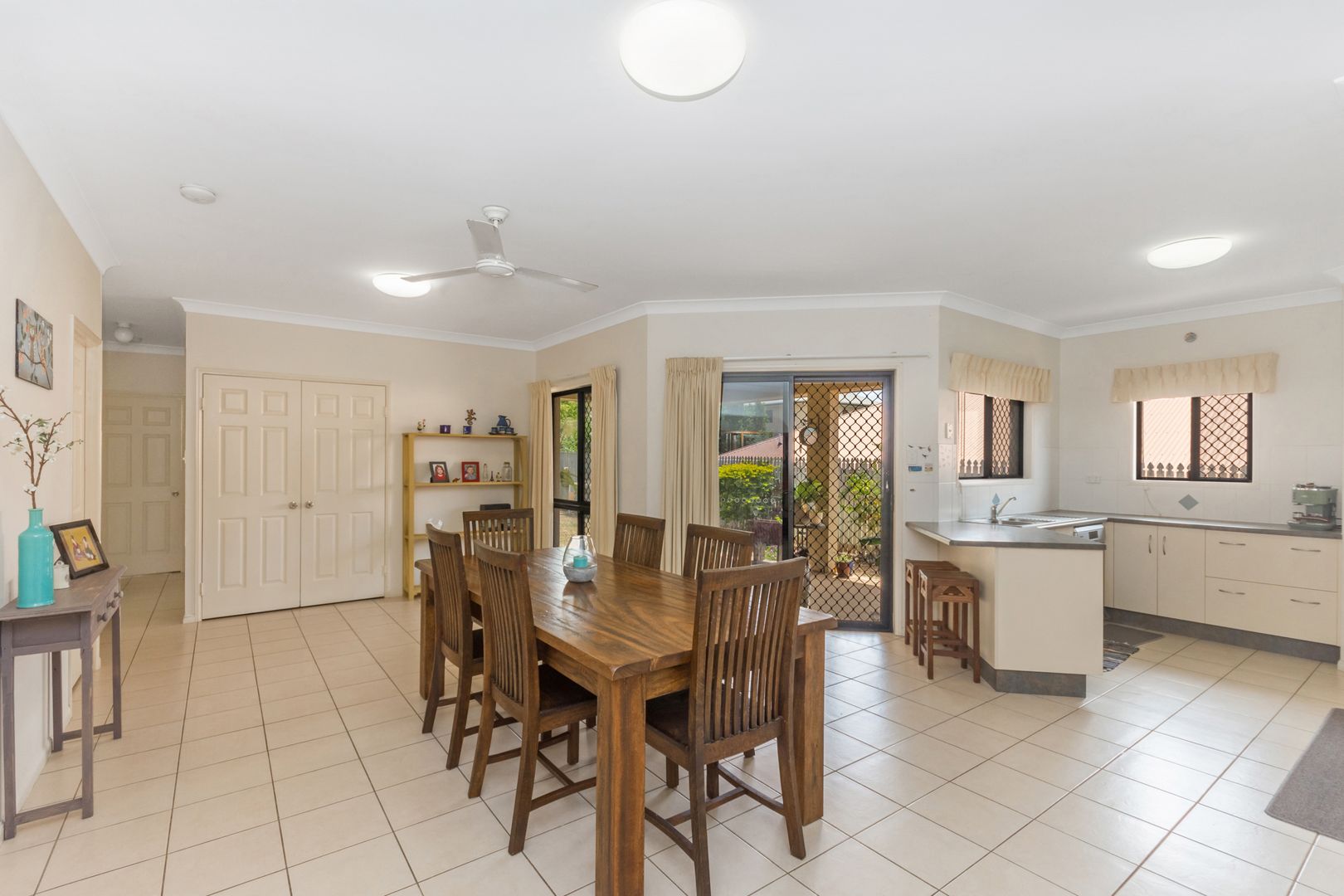 66 Riverbend Drive, Douglas QLD 4814, Image 2