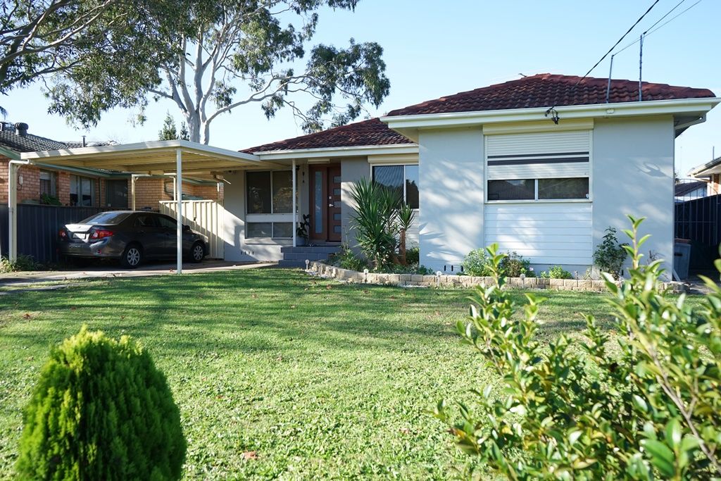 3 bedrooms House in 21 Greenmeadows Crescent TOONGABBIE NSW, 2146