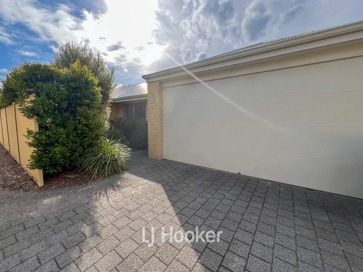 Primary image of 2/46 Ford Road, Busselton WA 6280