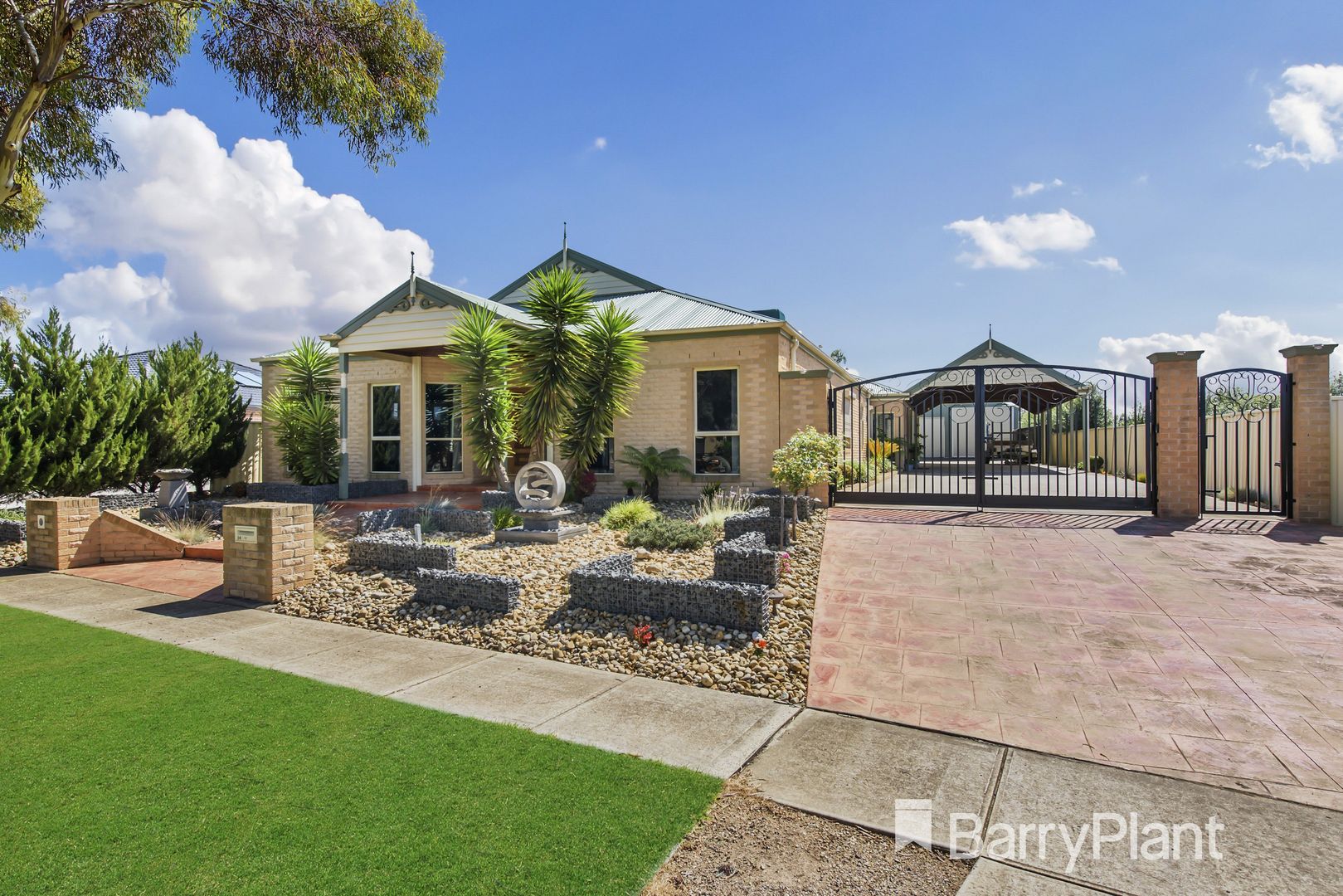 14 Dalray Crescent, Kurunjang VIC 3337, Image 2