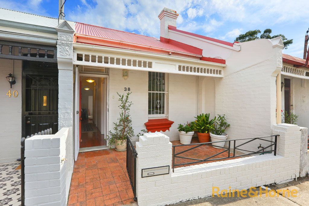 38 Searl Street, PETERSHAM NSW 2049, Image 0